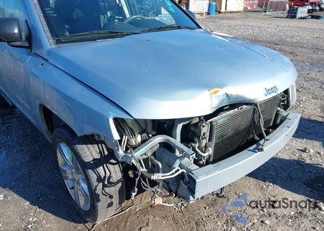 2014 Jeep Compass Sport из США, поврежденный, VIN 1C4NJDBB0ED529098